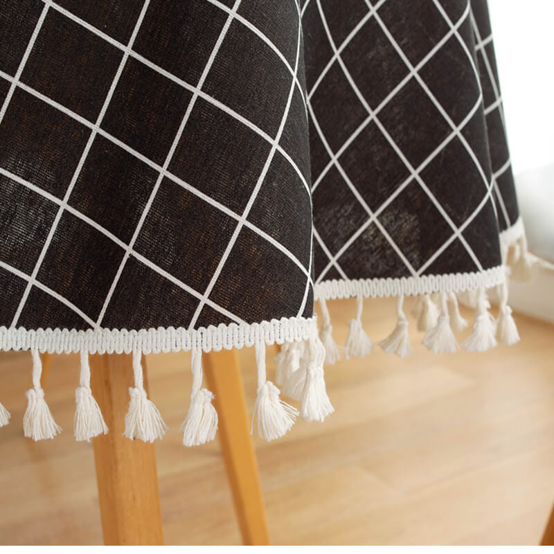 Classic Black and White Plaid Round Tablecloth